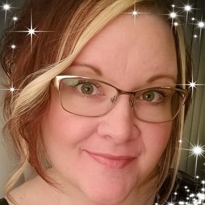 Meet your Posher, Krystal